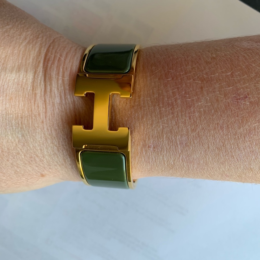 Hermès “H” bracelet - like new